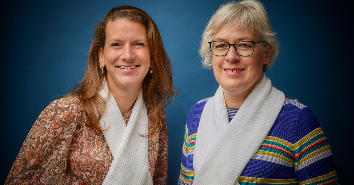 Verhaal met de witte sjaal longartsen Anne-Marie en Daphne | Longkanker  Nederland